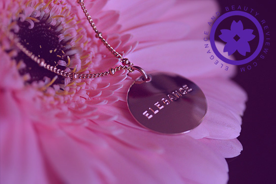 gold name necklace from Jenny Present